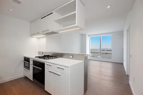 Rented by Jade Stone Real Estate Consulting | media 58