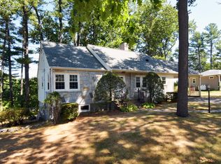 11 Benjamin Rd, Lexington, MA 02421