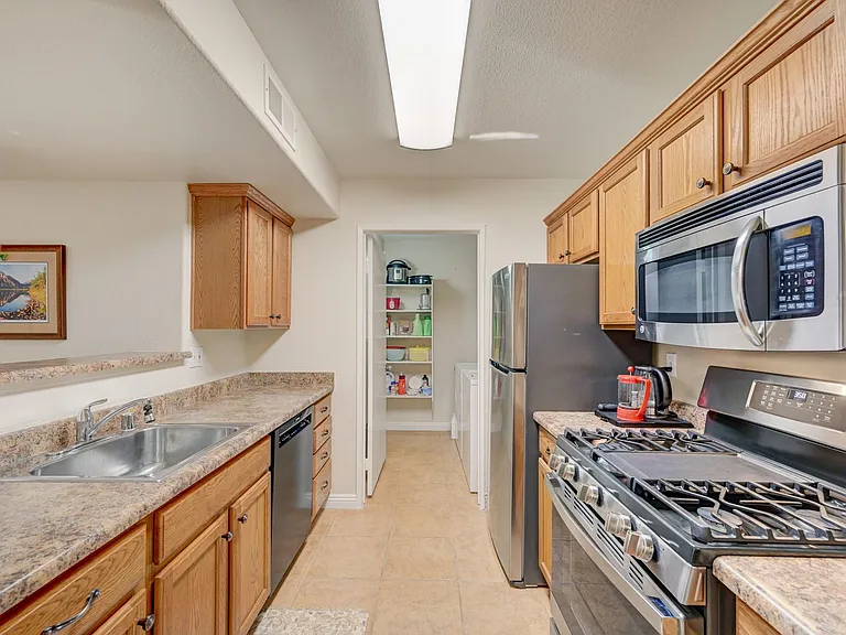7885 W Flamingo Rd #1071 — Photo 16