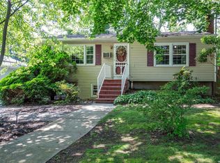 22 Adams St, Rocky Point, NY 11778