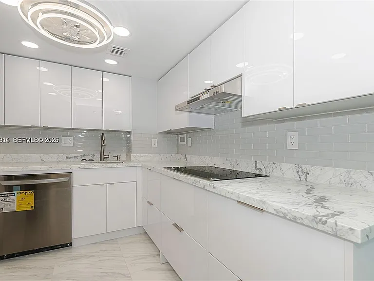 3180 S Ocean Dr — Photo 5