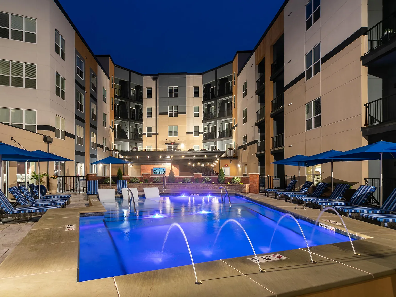 Aster Apartments — Photo 2