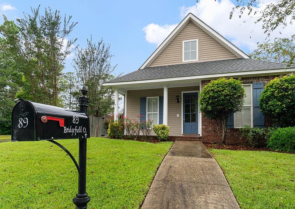 1st image of 89 Bridgefield Ct