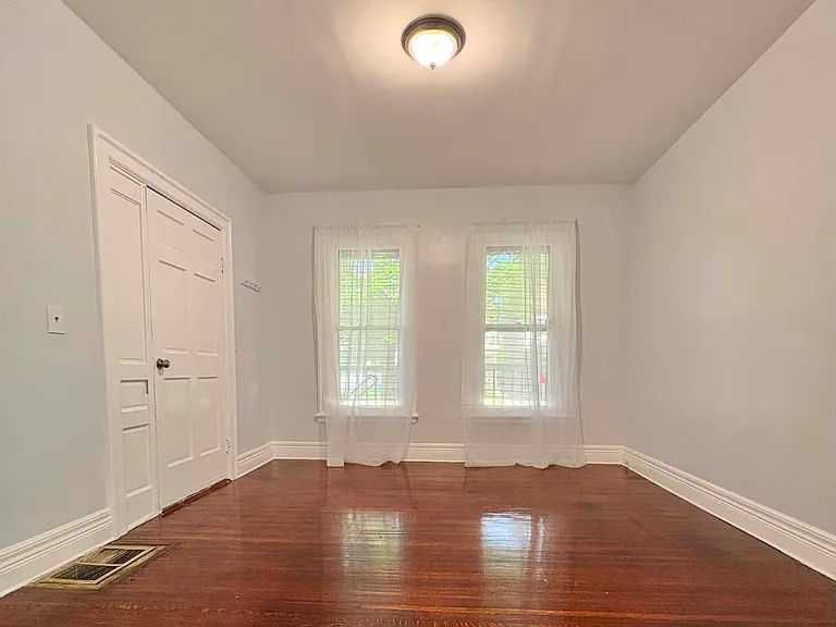 414 Hoyt St — Photo 12