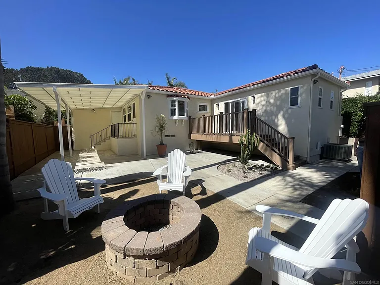 2119 Missouri St — Photo 21