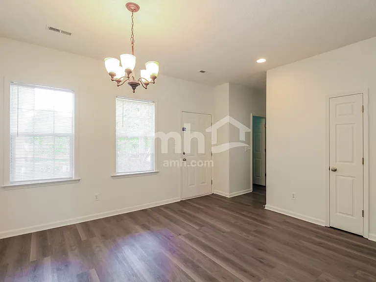 117 Delham Ct — Photo 6