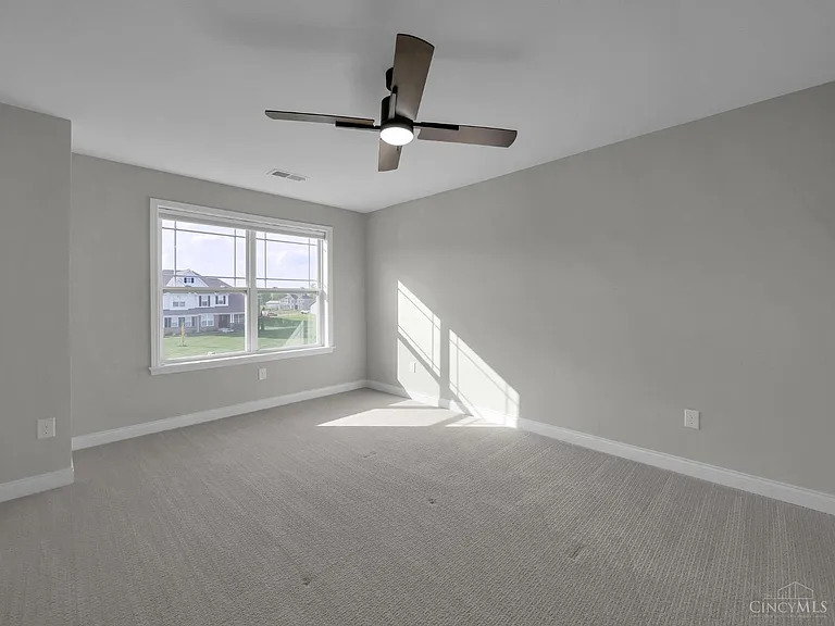 5874 Spinney Ct — Photo 38