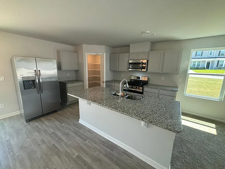 800 Putney Hill Rd — Photo 4