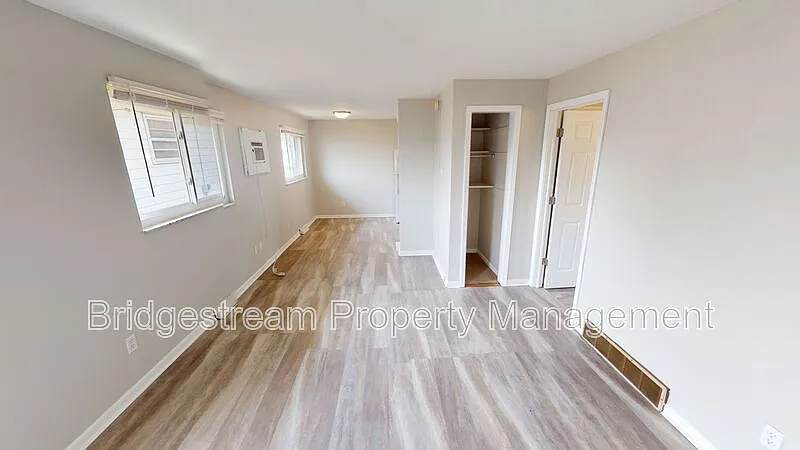 1 bed, 1.0 bath, 648 sqft, $695 — Photo 4