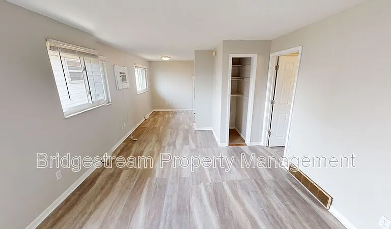 2912 Hazel Ave #B — Photo 4