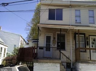 8 S Jackson St, Pottsville, PA 17901