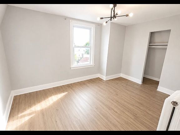 4th image of 117 4th Ave #L3