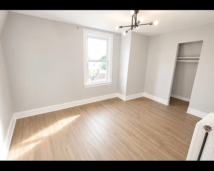 117 4th Ave #L3 — Photo 4
