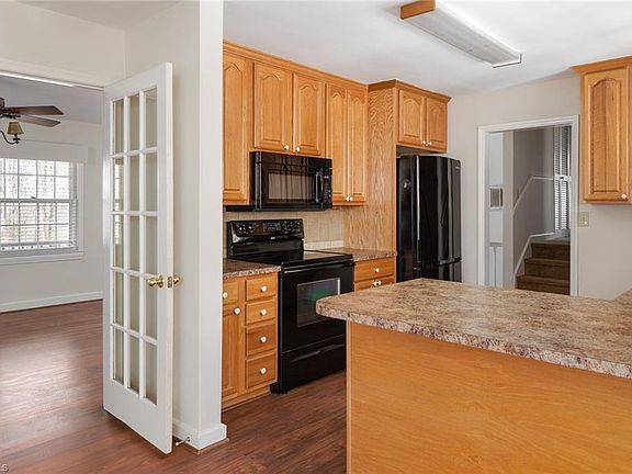 4th image of 105 Bramble Dr