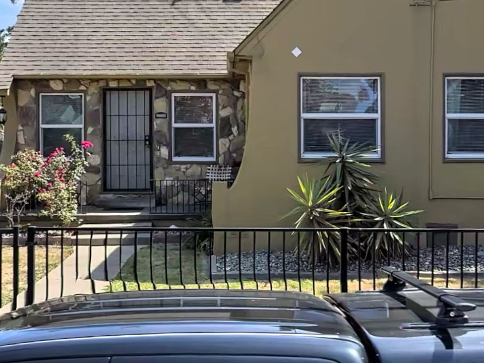 1st image of 4060 8th Ave