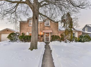 338 E Waterford Ave, Milwaukee, WI