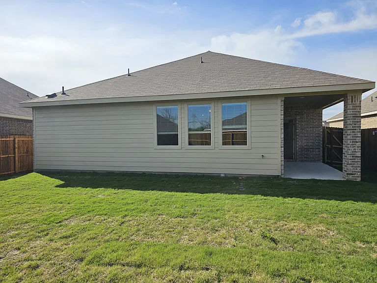 2406 Bold Venture Dr — Photo 20