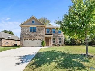 114 Summer Pointe Ln, Madison, AL 35757