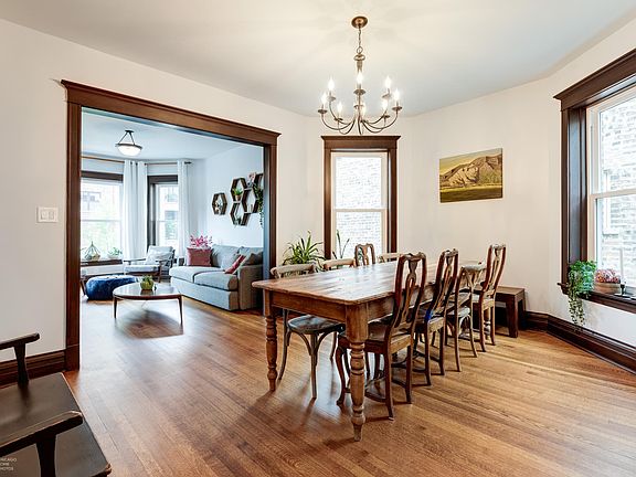 2nd image of 1604 W Waveland Ave #1