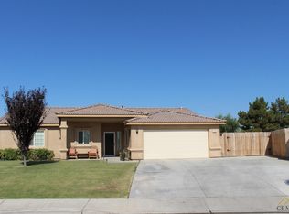 1304 Calle Milpitas, Bakersfield, CA 93307