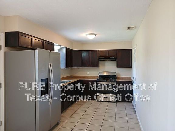 4th image of 4937 Blundell Dr