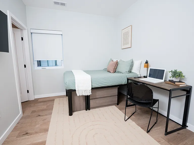 60 E Green St #410 — Photo 6