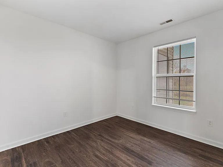 1308 N Liberty Cir E — Photo 15