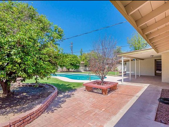 2nd image of 3308 S Mariana Cir