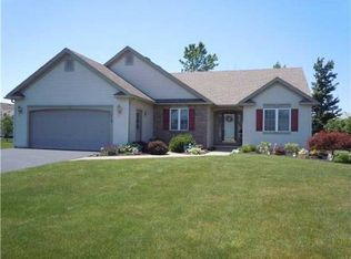 1519 Flynn Rd, Rochester, NY 14612