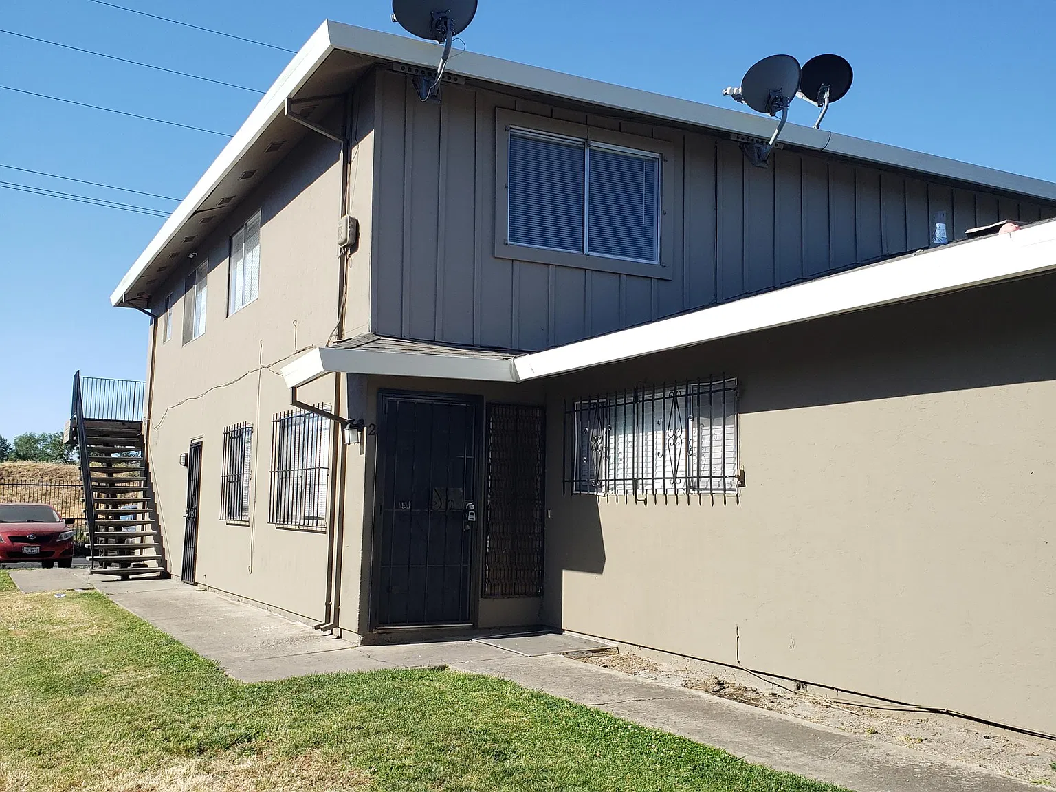 2 bed, 840 sqft, $1,500 — Photo 1