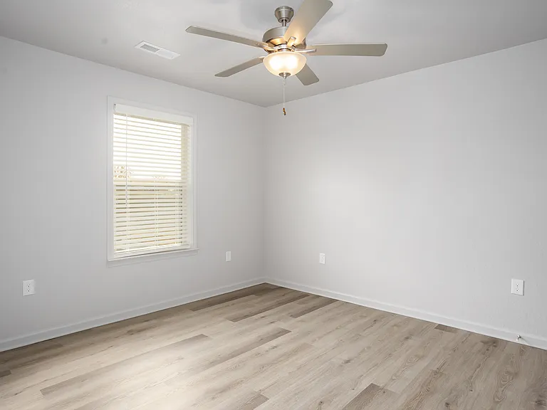 101 Townes Ave — Photo 7