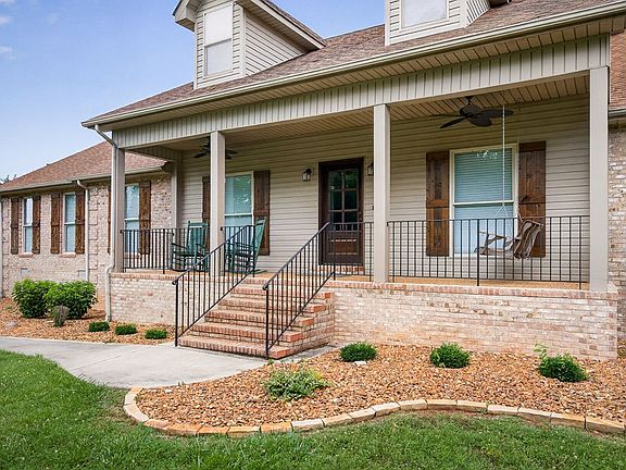 3rd image of 492 Nob Hill Dr