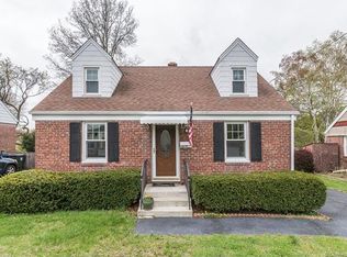 139 School St, Fairfield, CT 06824