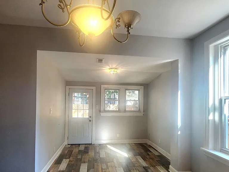 829 S Saint Bernard St #1 — Photo 6