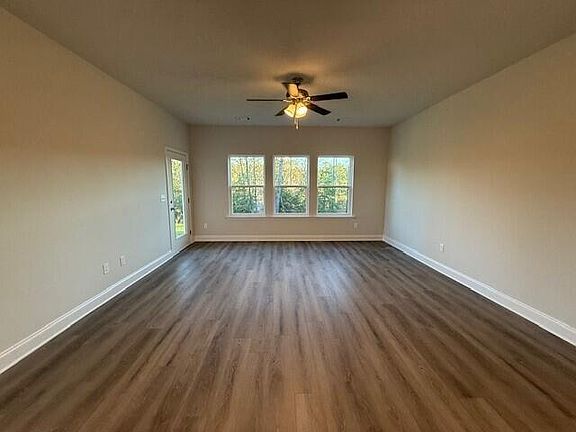 4th image of 1308 Newbern Drive #10A