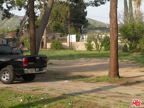 2nd image of 11616 Fenton Ave