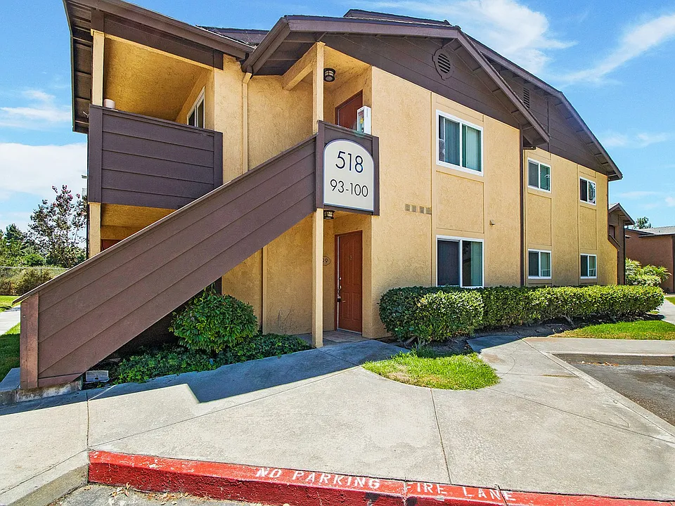 518 Calle Montecito #B