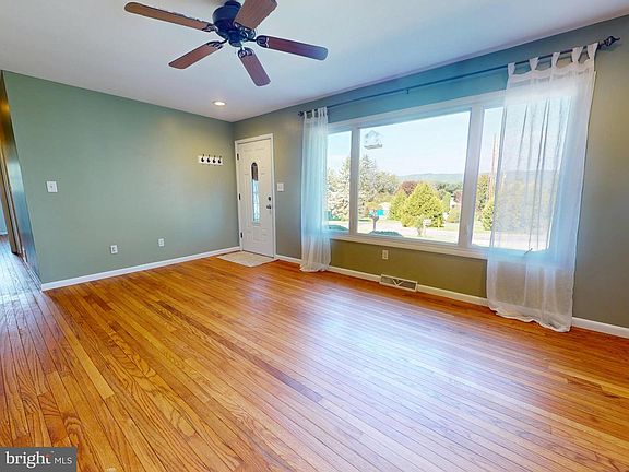 2nd image of 178 Bel Air Hills Rd
