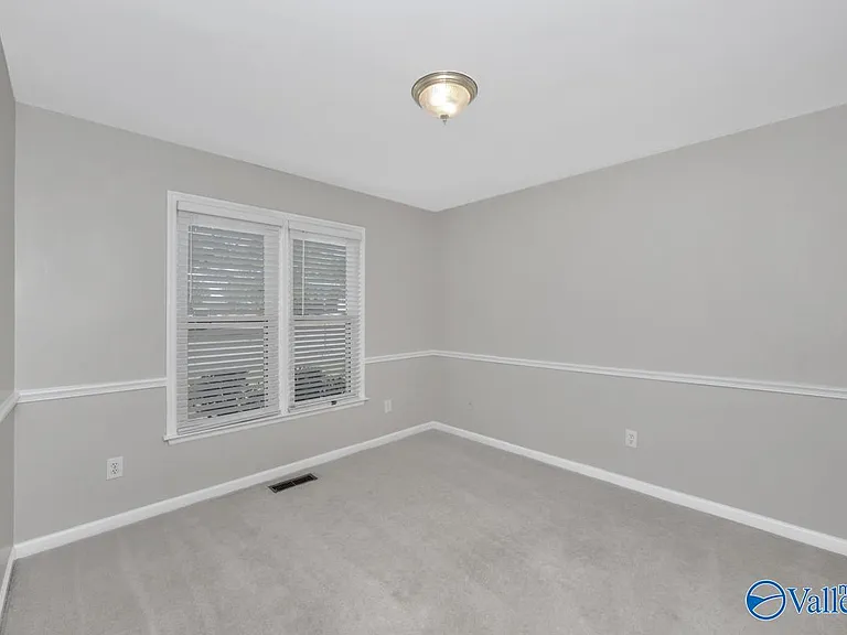 180 Jarrett Ln — Photo 37