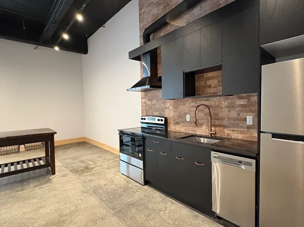 251 18th Street image 4 of 10