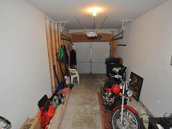 2nd image of 360 Gavin Dr