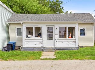 214 W Vine St, Mount Pleasant, PA 15666