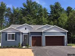 25 Clemens Dr, Clifton Park, NY 12118