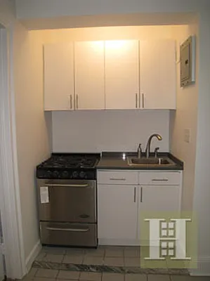 Rented by Halstead Real Estate | media 18