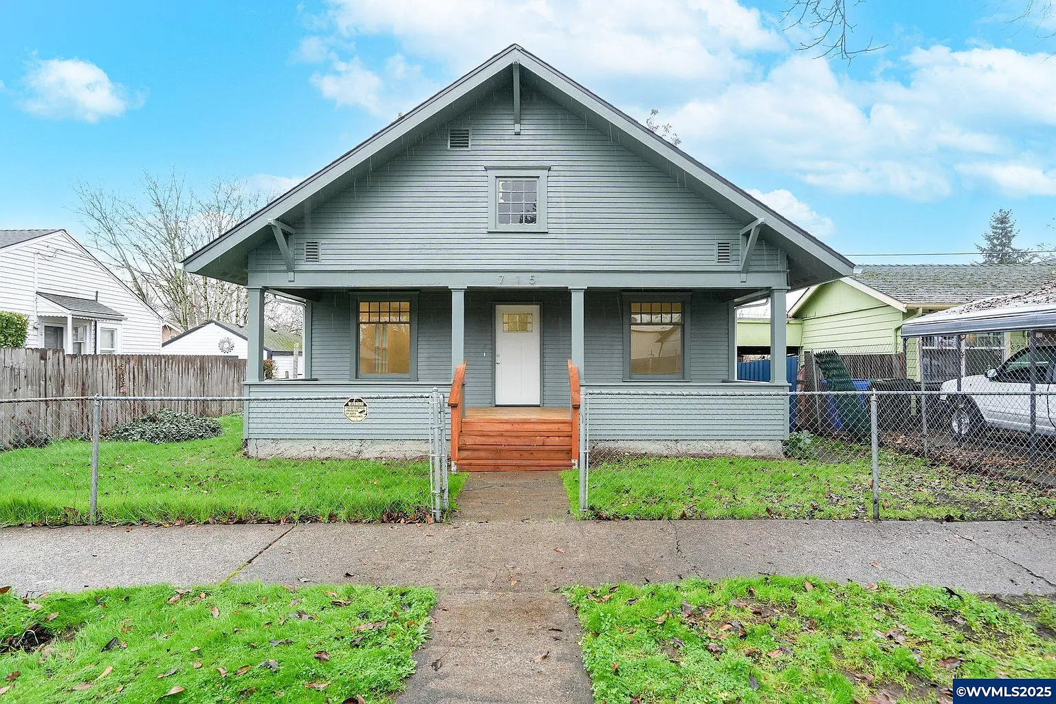 715 19th St SE photo 1