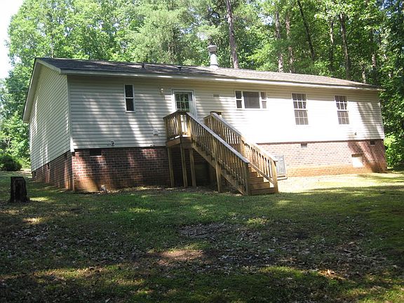 4th image of 130 Aspen Way