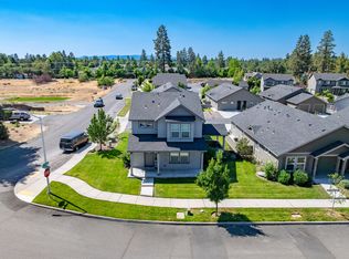 21033 Damascus Ln, Bend, OR 97701