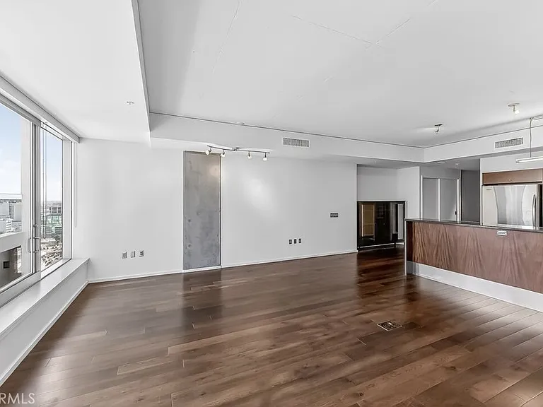 1155 S Grand Ave #1707 — Photo 12