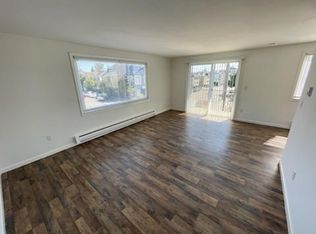 6701 24th Ave NW #201, Seattle, WA 98117