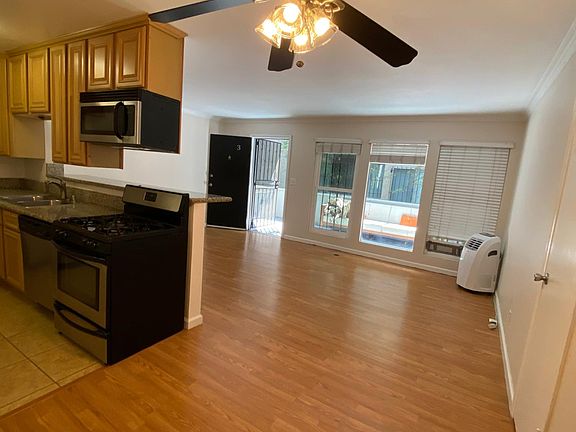 3rd image of 11623 W Gorham Ave #3
